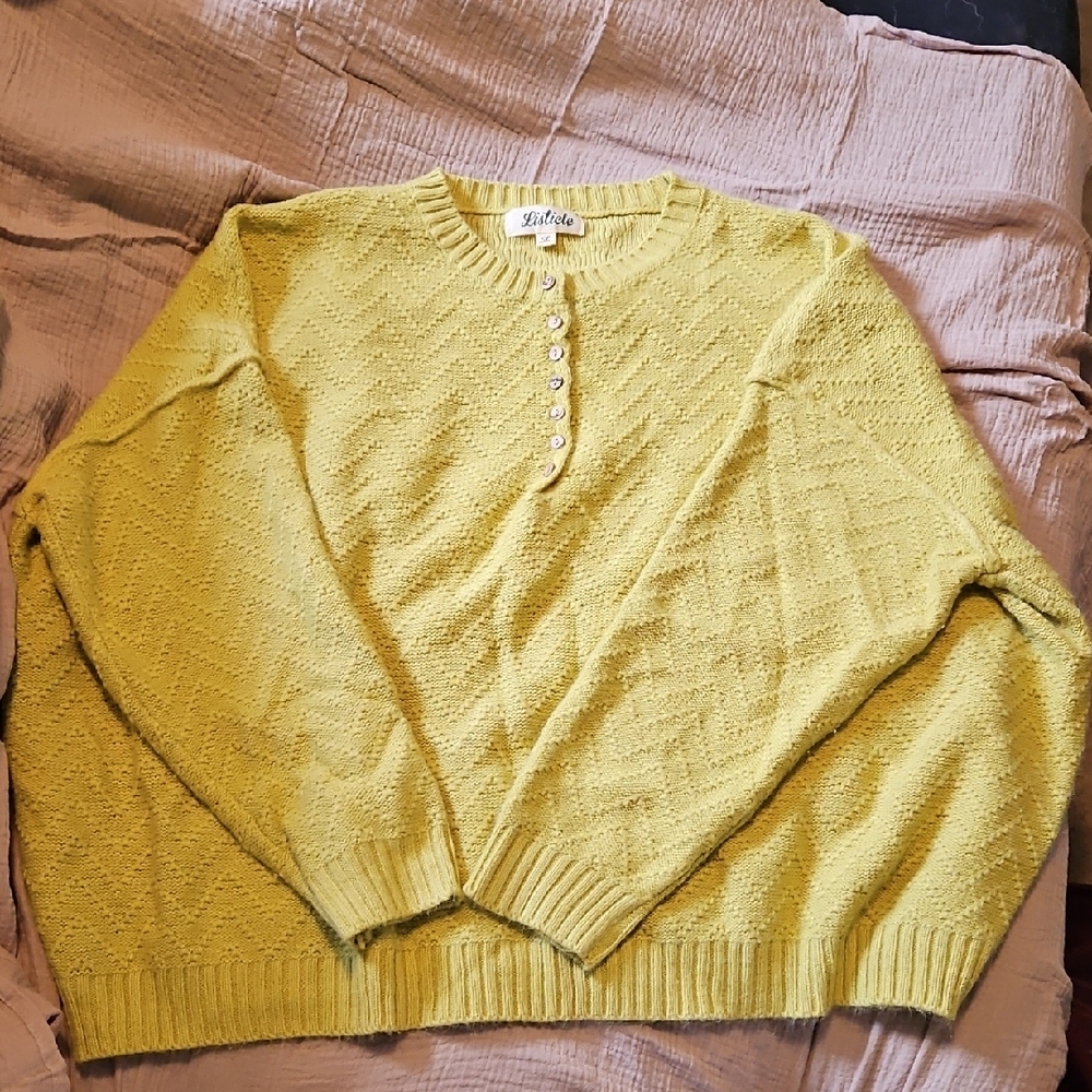 Listicle Lemon Crew Neck Sweater